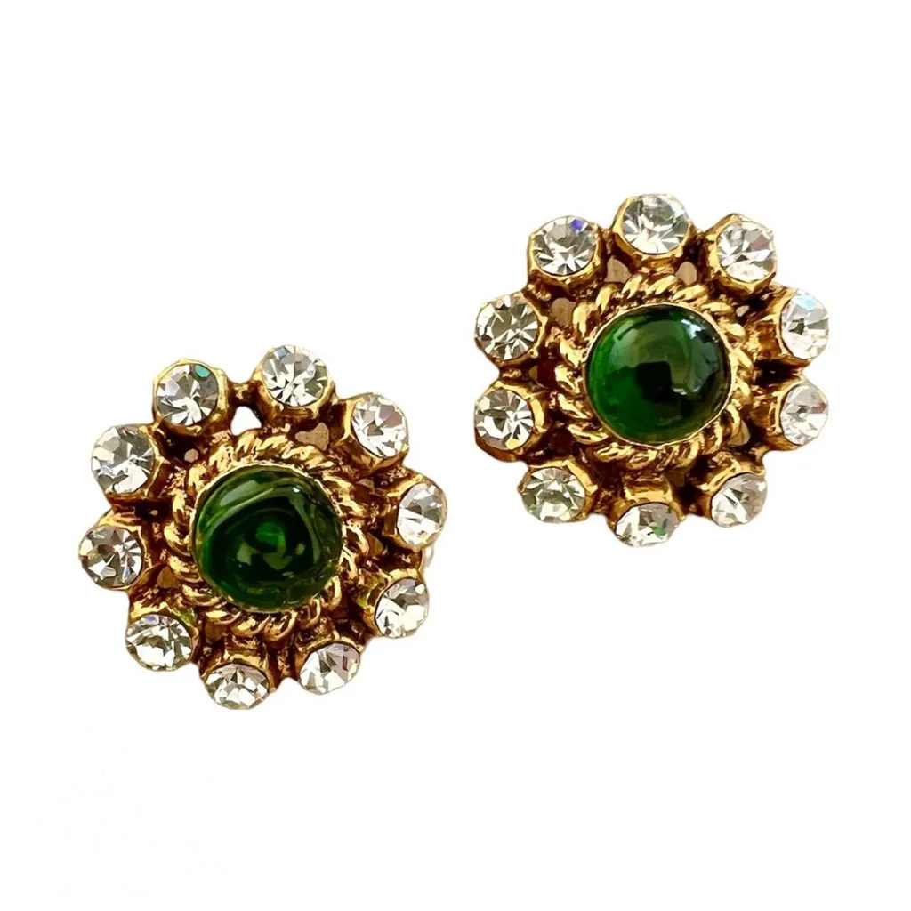 Chanel Vintage Green Gripoix Glass Clip-On Earrings