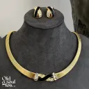 طقم كريستيان ديور فينتج قلادة وأقراط بالمينا السوداء بتصميم X